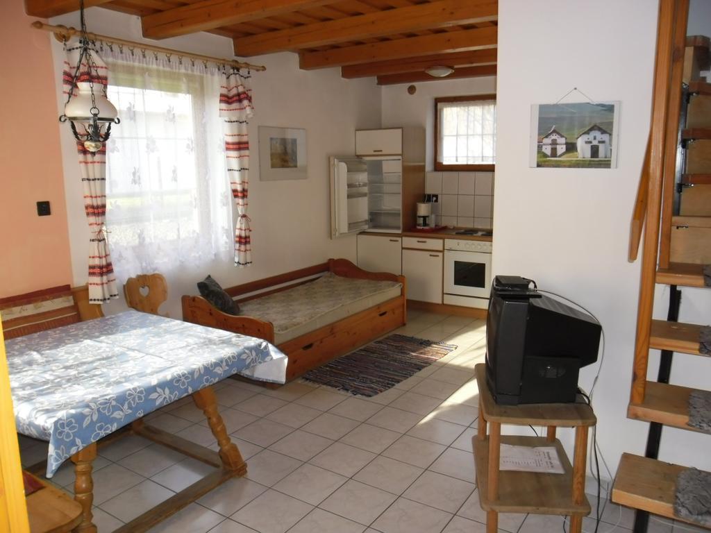 Pension Heidi Lenti Bagian luar foto