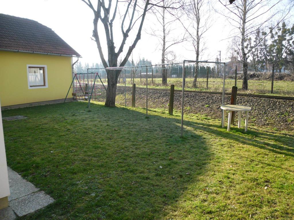 Pension Heidi Lenti Bagian luar foto