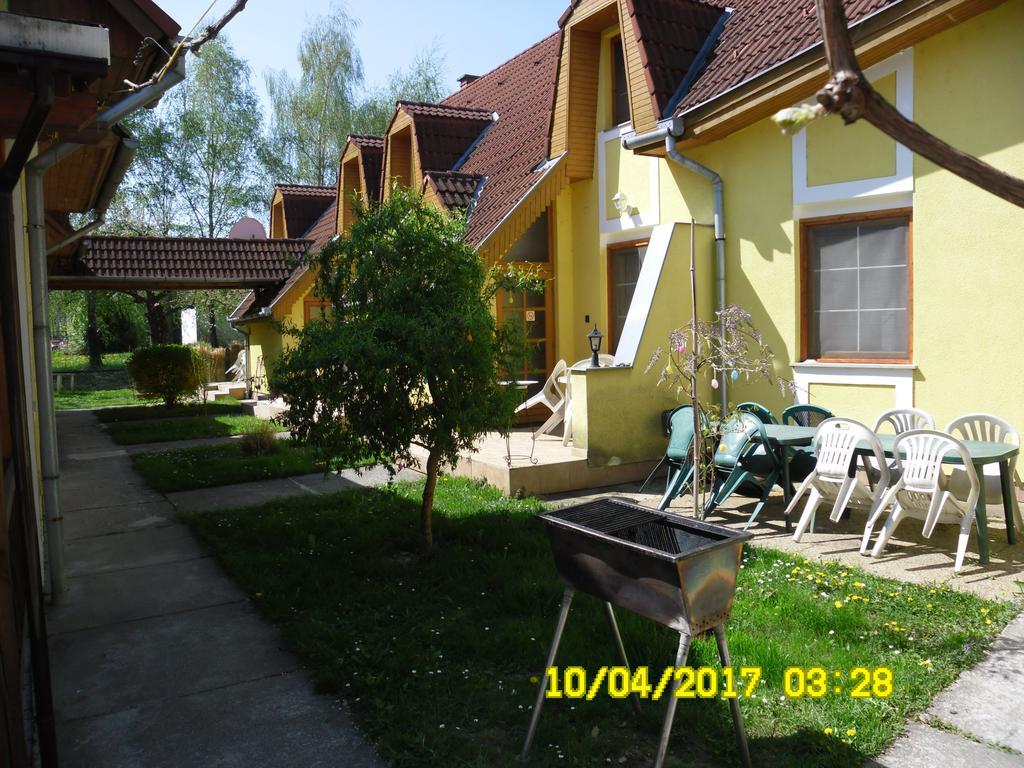 Pension Heidi Lenti Bagian luar foto
